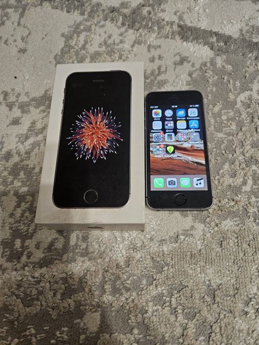 Продам Айфон Se 1