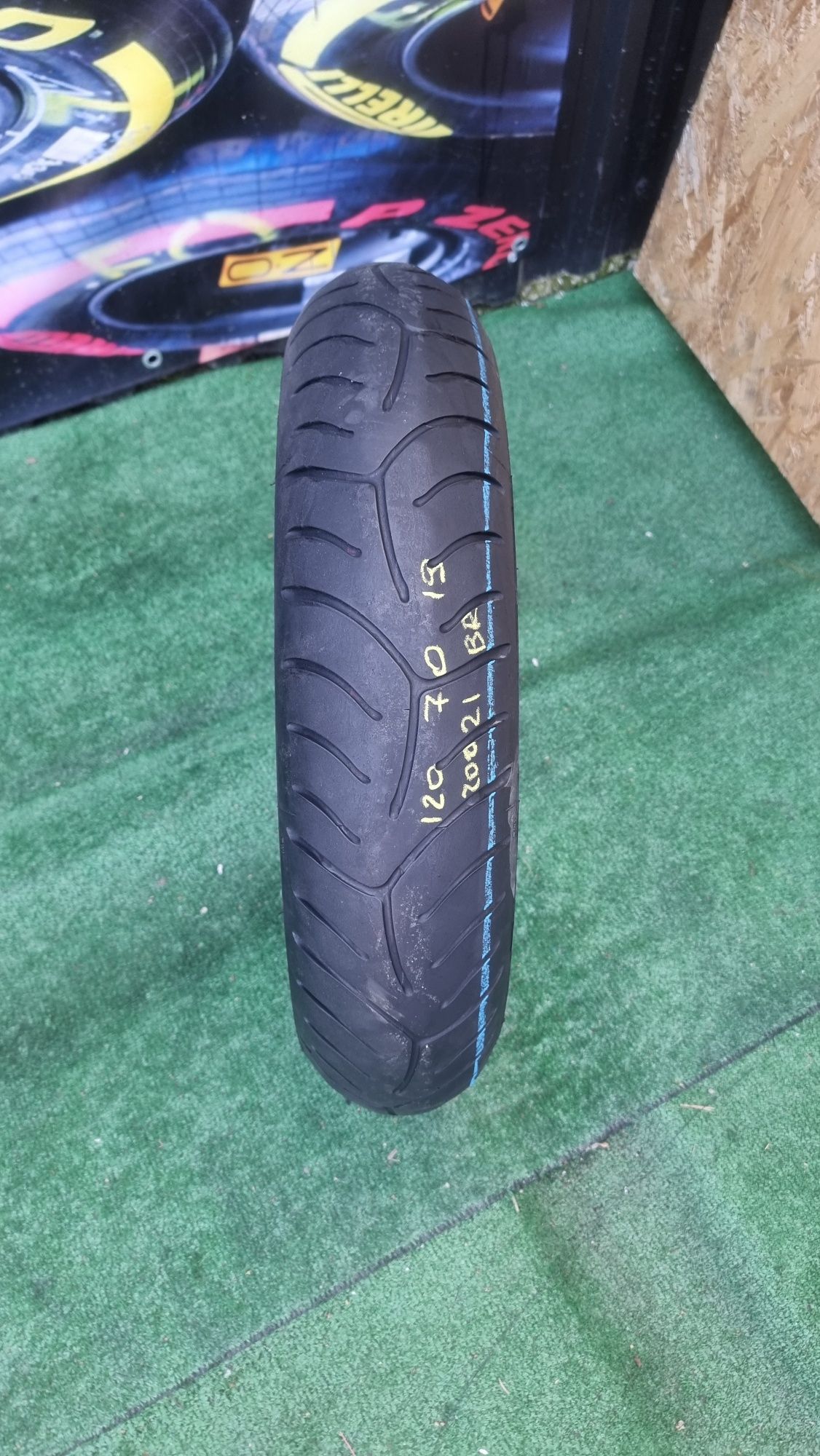 120.70.ZR17  bridgestone