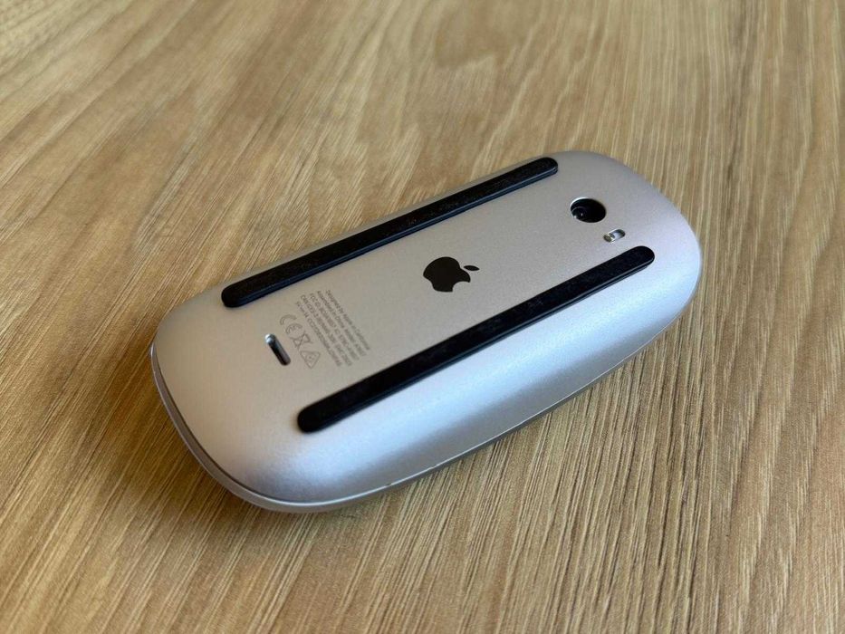 Apple Magic Mouse 2 A1657 + Cablu lightning