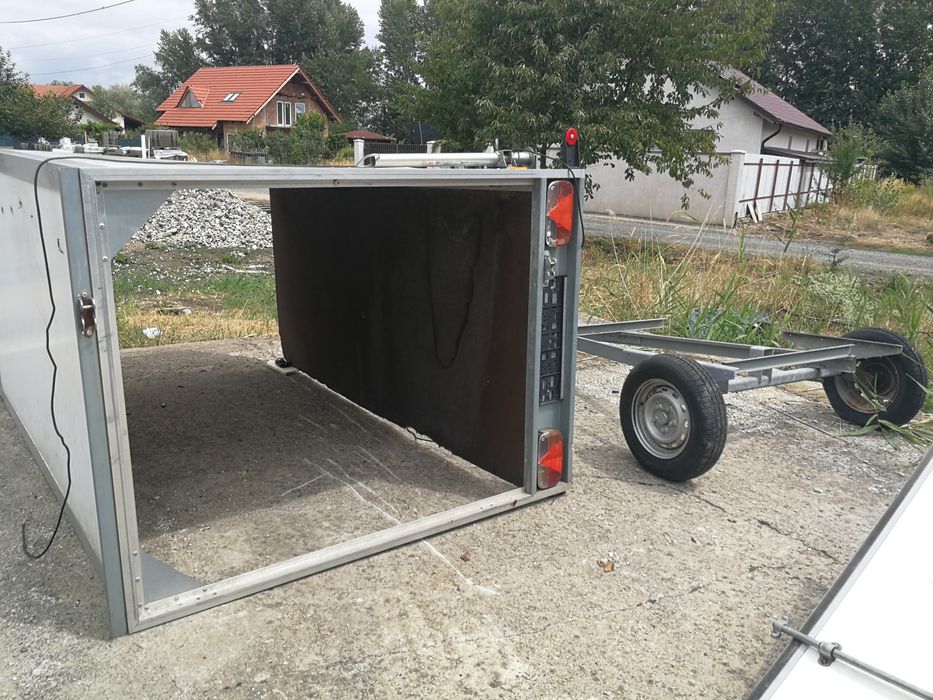 Remorcă închisă Wm Meyer 750kg