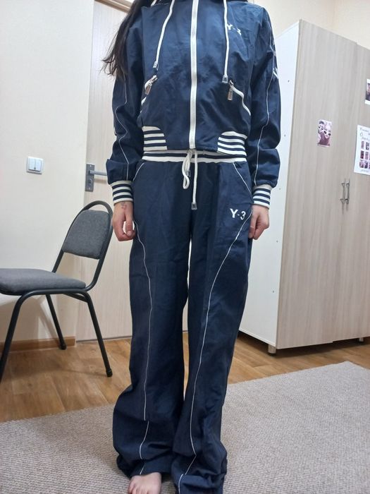 Костюм  подойдет на размер (44-46 )