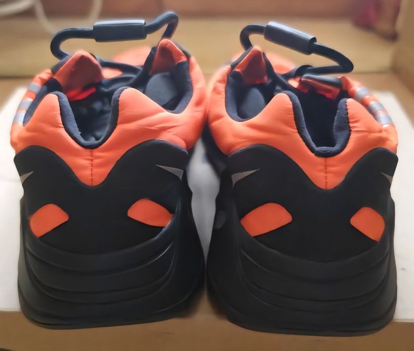 Adidas Yeezy 700 MNVN orange marimea 42.5(27cm)