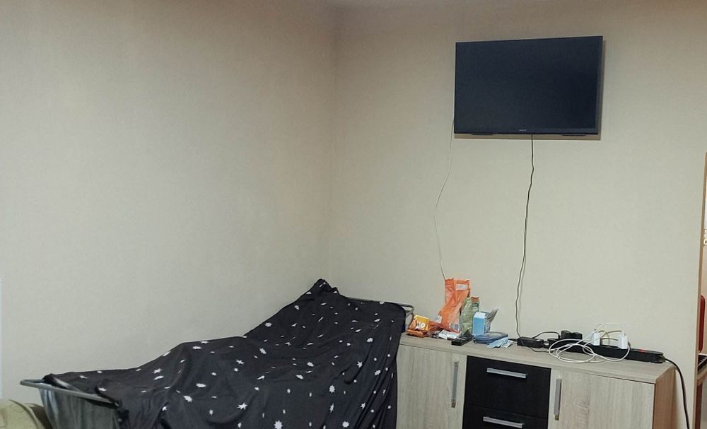 Vând garsonieră mobilata și utilata complet, clima,hota,cabina