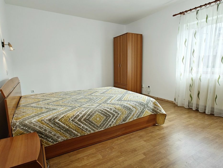 Proprietar, vând apartament cu 4 camere Ștrand - Tilișca