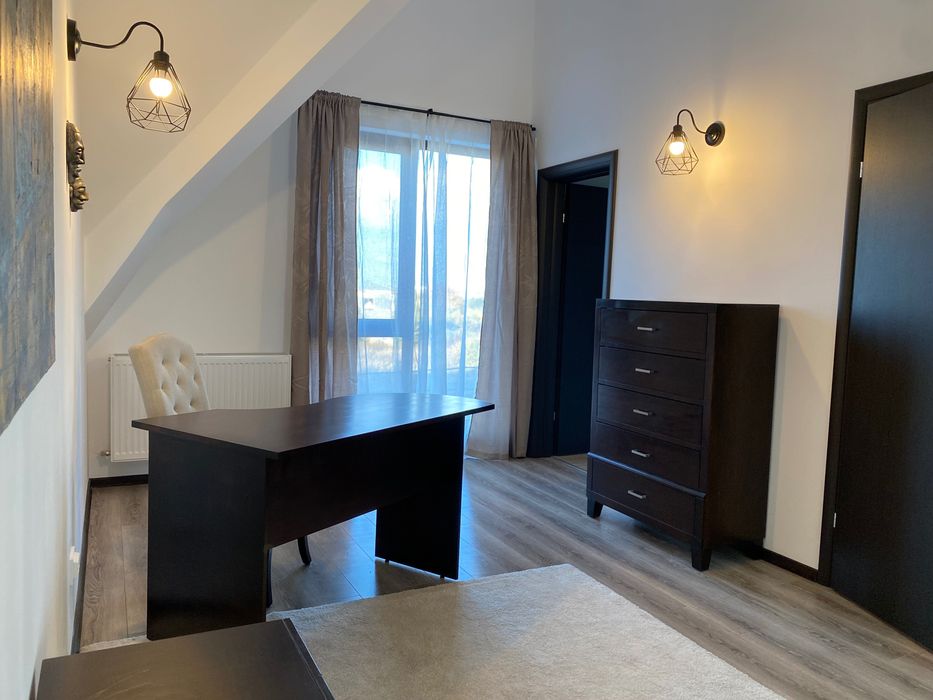 Casa / vila de închiriat / Pipera