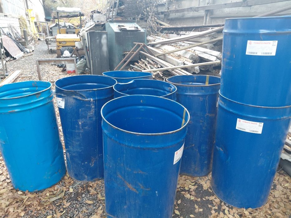 Продам бочки для мусора