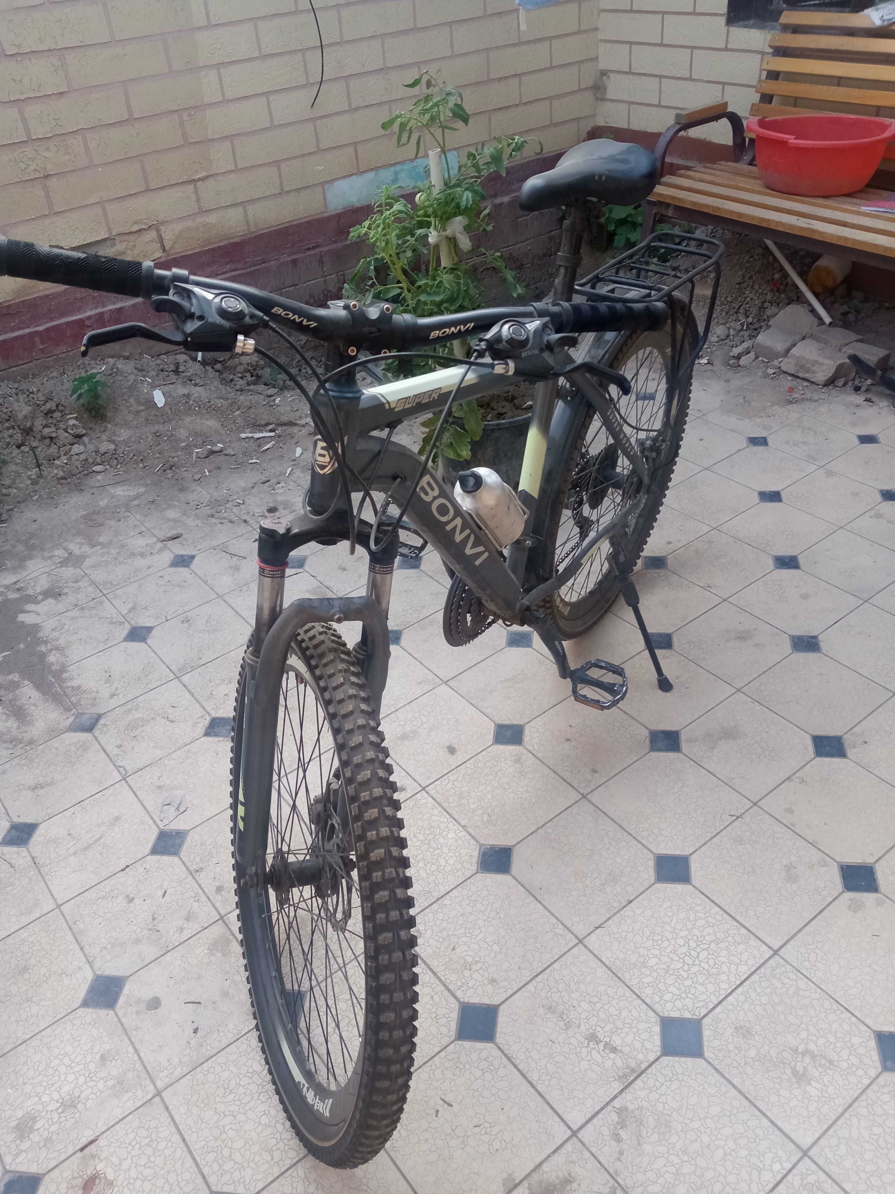Velosiped bonvi  holati yaxshi