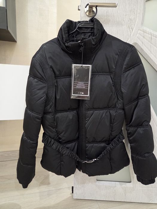 НОВО зимно яке Guess