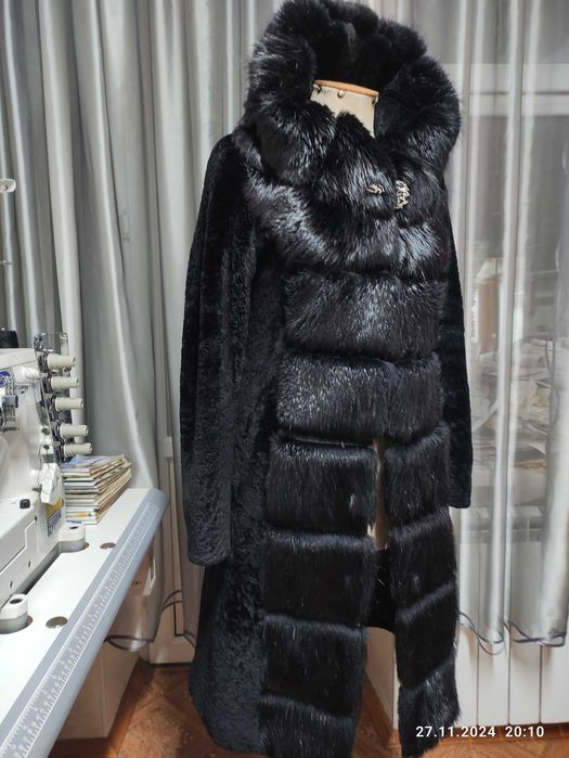 Натуральная шуба из каракуля и длинноворсового меха
