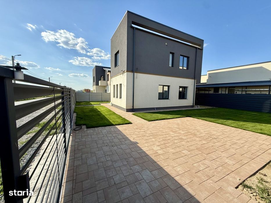 Casa zona Selgros Capsunarie Damila