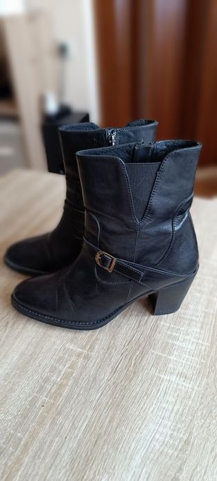 Дамски черни боти