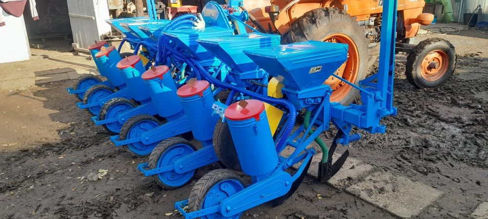 Semănătoare cu fertilizare cu 6 secții
