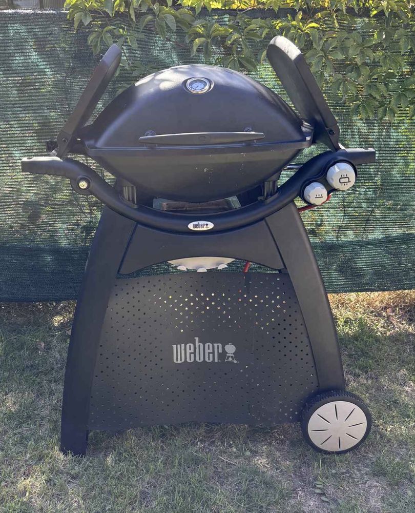 Weber Q3200 Black с покривало и количка