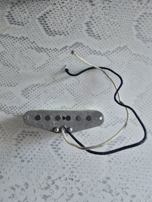 Адаптери за китара Fender Pure Vintage '65 Stratocaster