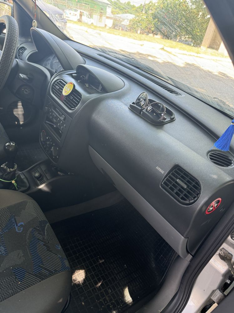 Vand Opel Corsa pret usor negosiabil 1250€