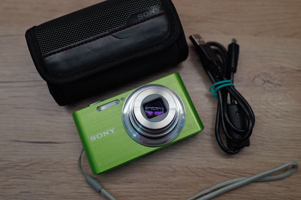 Aparat foto Sony Cybershot 16Mp Raw Green Zeiss USB compact digital