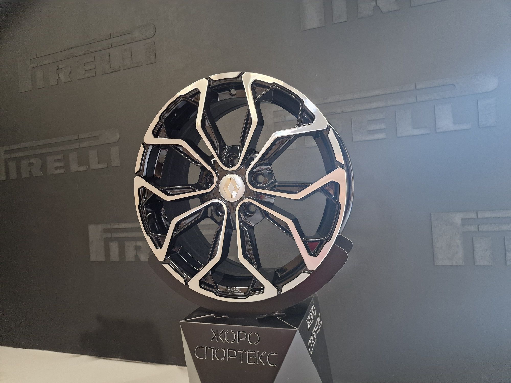 17цола Renault 5x114.3 Рено 5х114.3