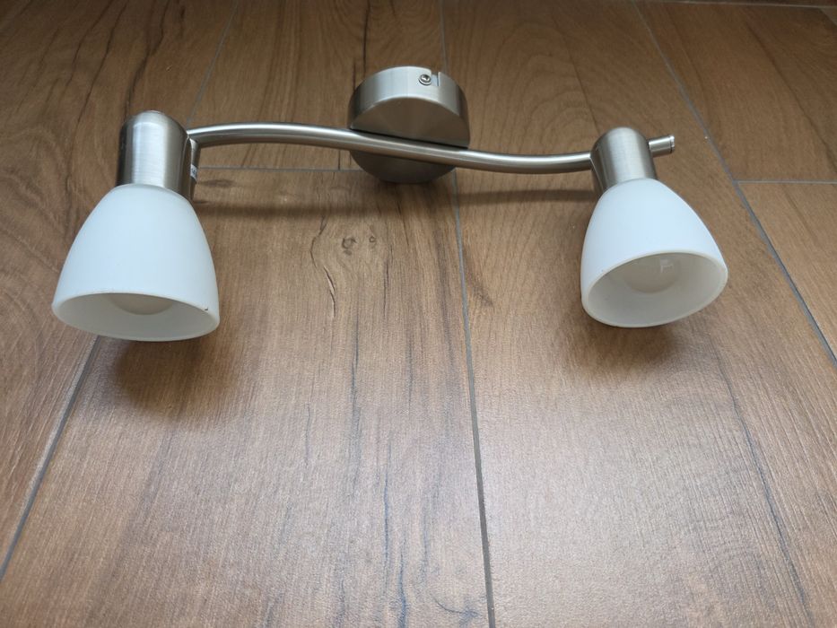 Осветително тяло за таван или стена в комплект с LED крушки Е14