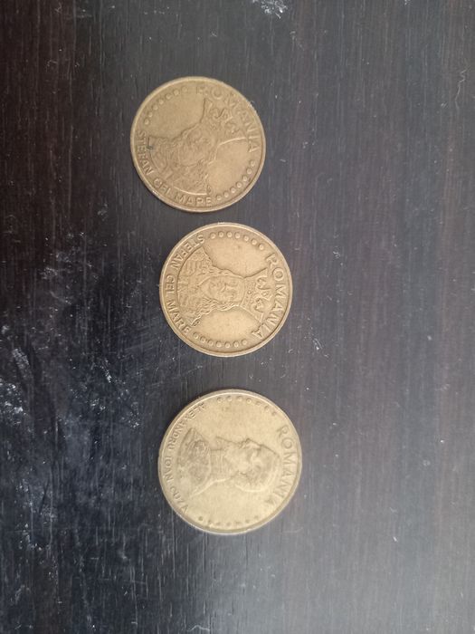 Monezi vechi de vanzare