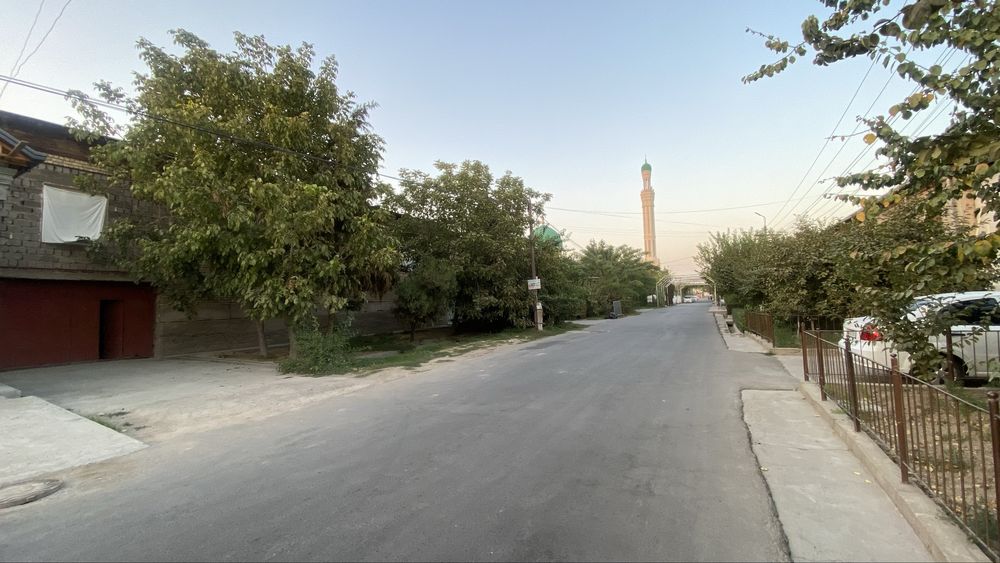 Sergeli hovli arenda 2 etaj 8 sotix