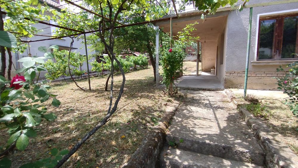 Продава се Къща в с. Петрич, Област София-област - 137 кв.м за 484 €/кв.м - Снимка #2