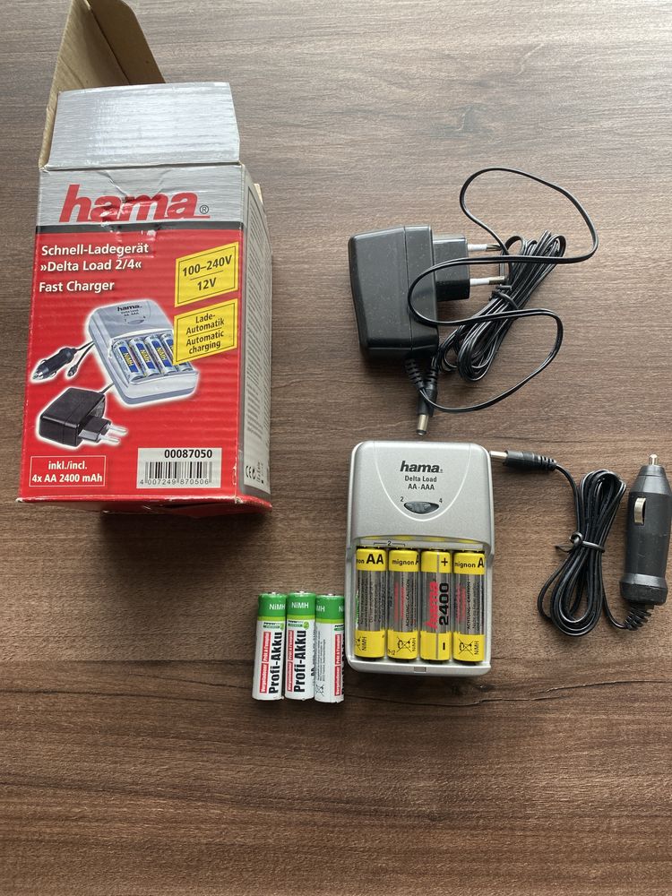 Зарядное устройство в упаковке HAMA  и 8 аккумуляторов АА 2400 mAh