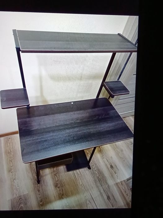 Стол для компьютера. Новый.