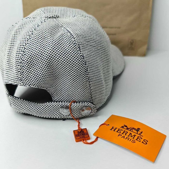 Шапка H cut  hat
