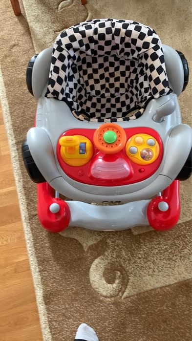 Детска проходилка кола