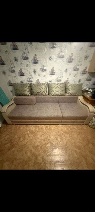 Продается диван.