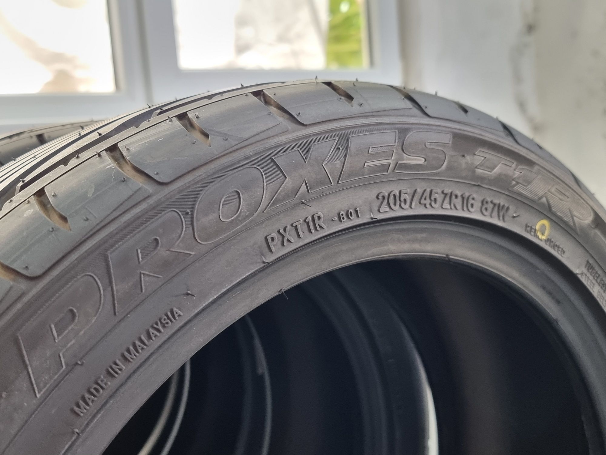 НОВИ 205/45/16 TOYO Proxes T1R 4Броя: 370лв