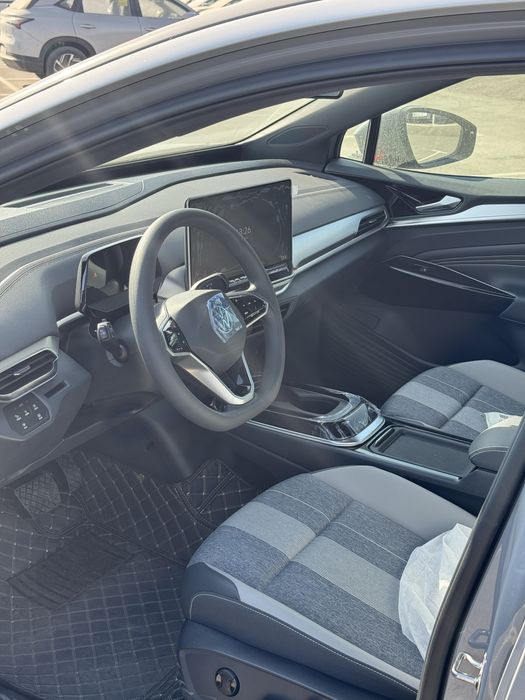 Volkswagen Id4 BEZ PROBEG 1-poz 428km zapas xod 2025-Yil