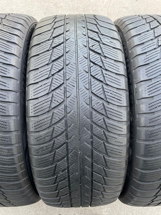Set anvelope iarna 225 50 18 bridgestone rsc