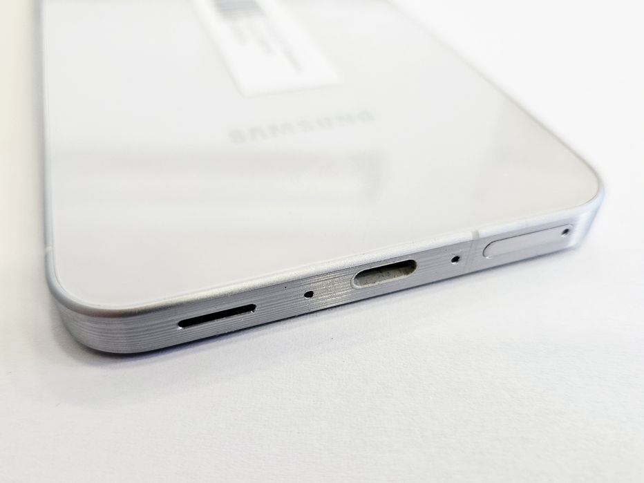 Заключен!!! Samsung Galaxy A56 5G 8/128  03145-25 ЛИЗИНГ ВИВАКОМ
ЛИЗИН