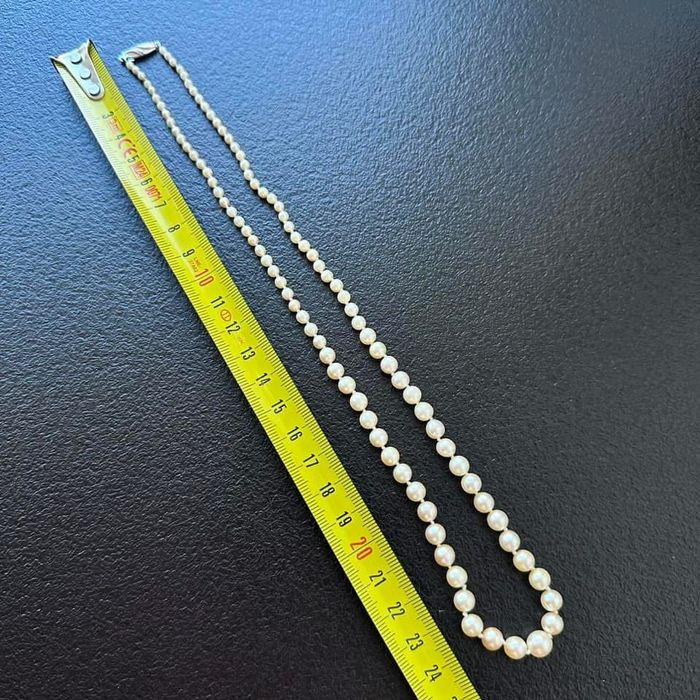 Perle naturale Akoya apă sărată 
50 cm inchezatore din argint