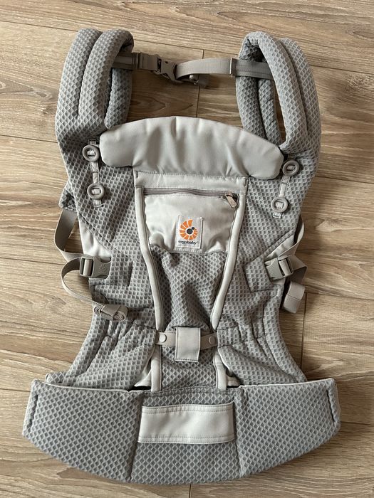 Ергономична раница Ergobaby Adapt Softflex Mesh цвят Pearl Grey