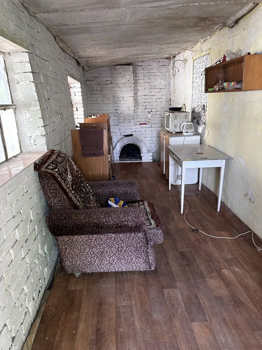 Обменяю дом и дачу на квартиру