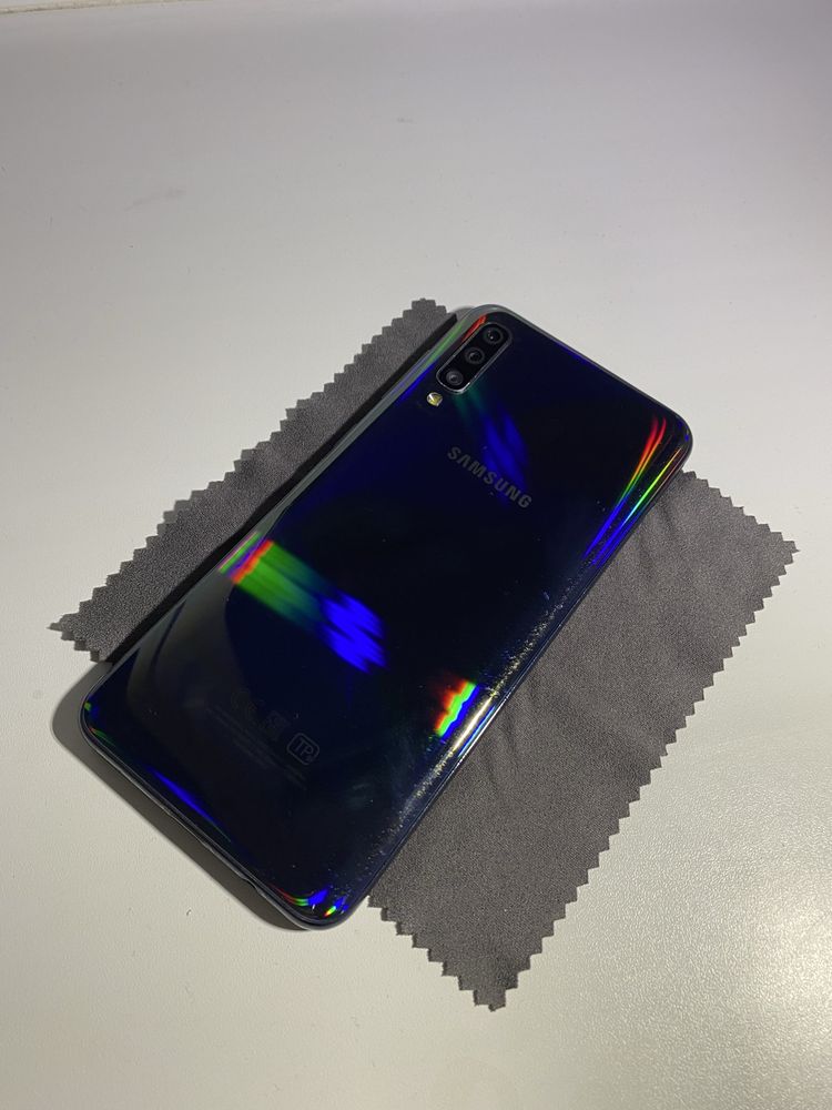 Samsung A50 128 gb