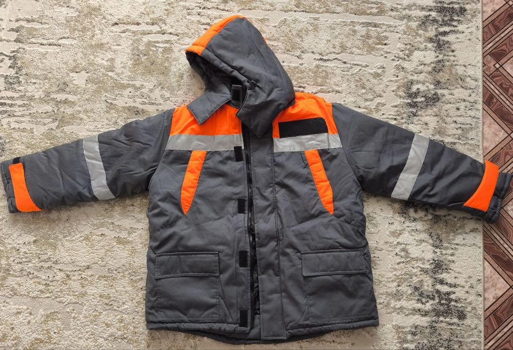 Продам спец одежду зимняя