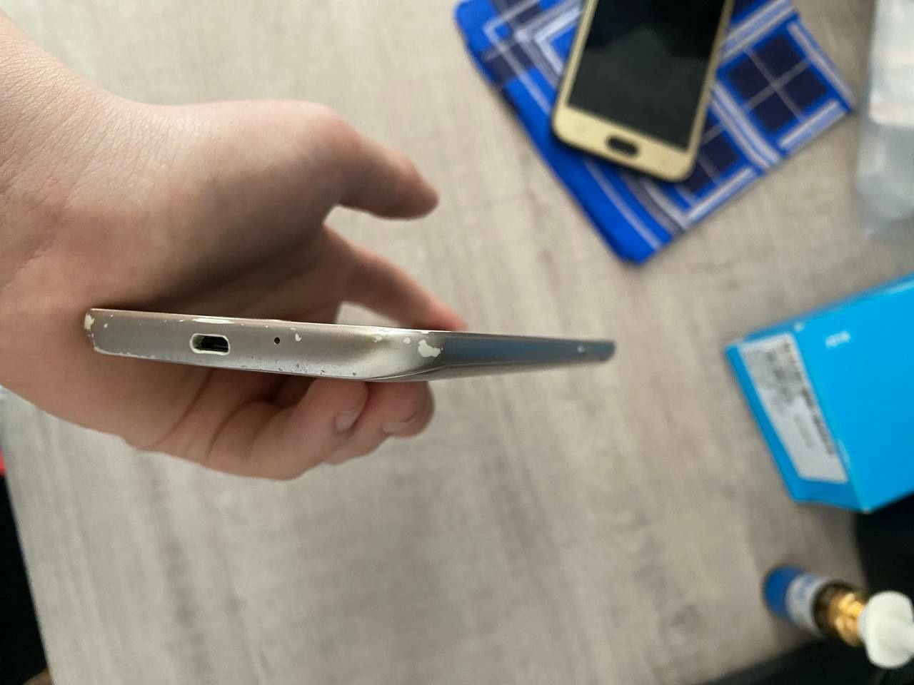 Galaxy j2 sotiladi