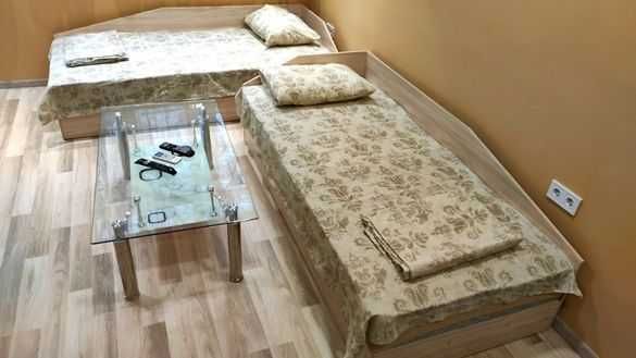 Дава се под наем Двустаен апартамент в Бургас, Център - 52 кв.м за 30 € - Снимка #2