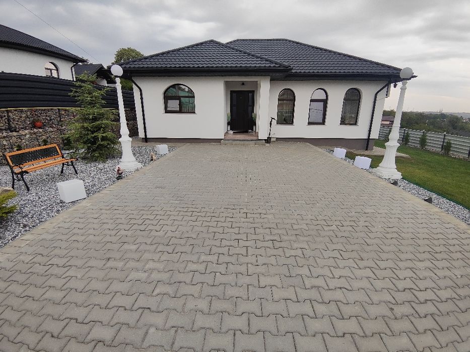 Casa de vanzare la cheie