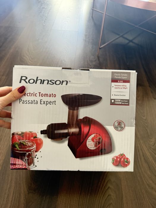 Masina electrica de tocat rosii ROHNSON NOUA