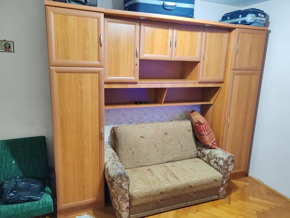 Vând mobilier second în stare bună