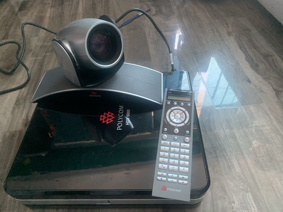 Sistem videoconferinta polycom