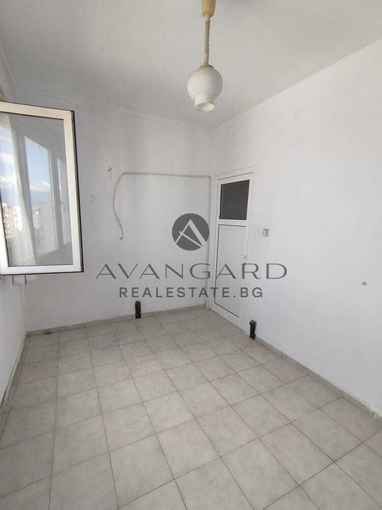 Продава се Тристаен апартамент в Пловдив, Кючук Париж - 65 кв.м за 1436 €/кв.м - Снимка #4