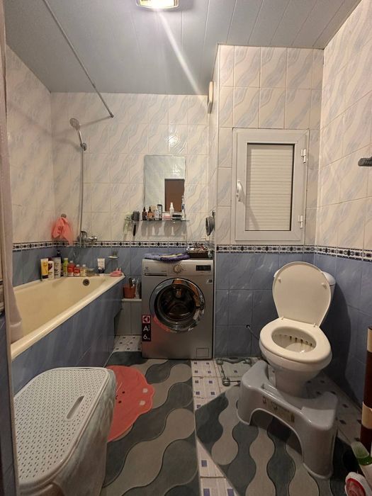 ПРОДАЖА: 2/1/5 на массиве Ахмад Югнакий, средний ремонт