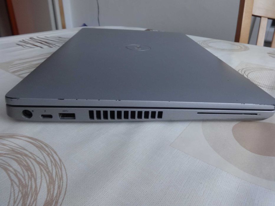Лаптоп Dell Precision 3550 i5-10210U до 4.2GHz/RAM16GB/Quadro P520 2GB