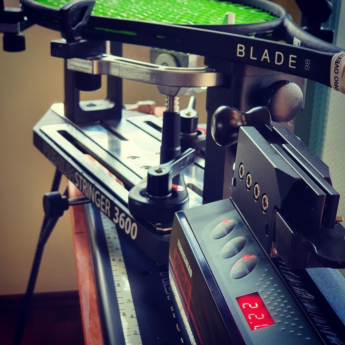 Racordare Racheta Tenis (zona Piata Muncii-Floreasca)