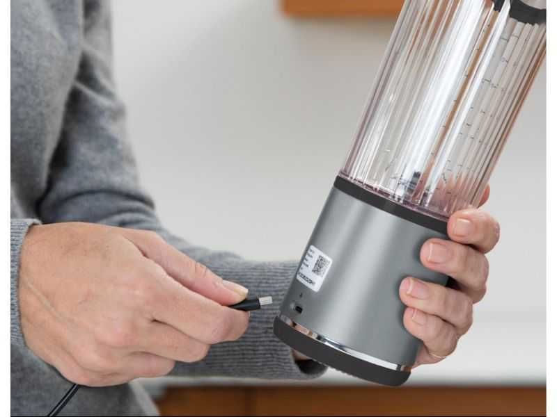 Преносим Мини Блендер Ninja Blast BC151EUBK – Компактен и Мощен